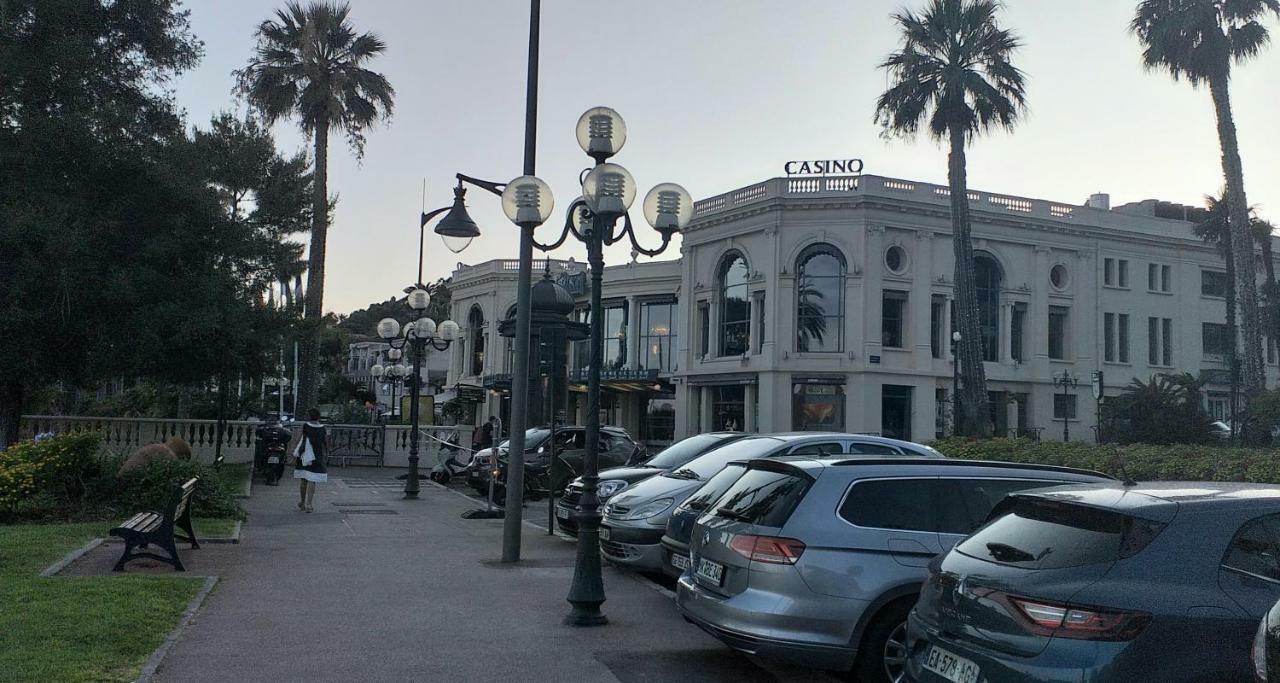 Vue mer exceptionnelle entre Nice et Monaco Villefranche-sur-Mer Extérieur photo